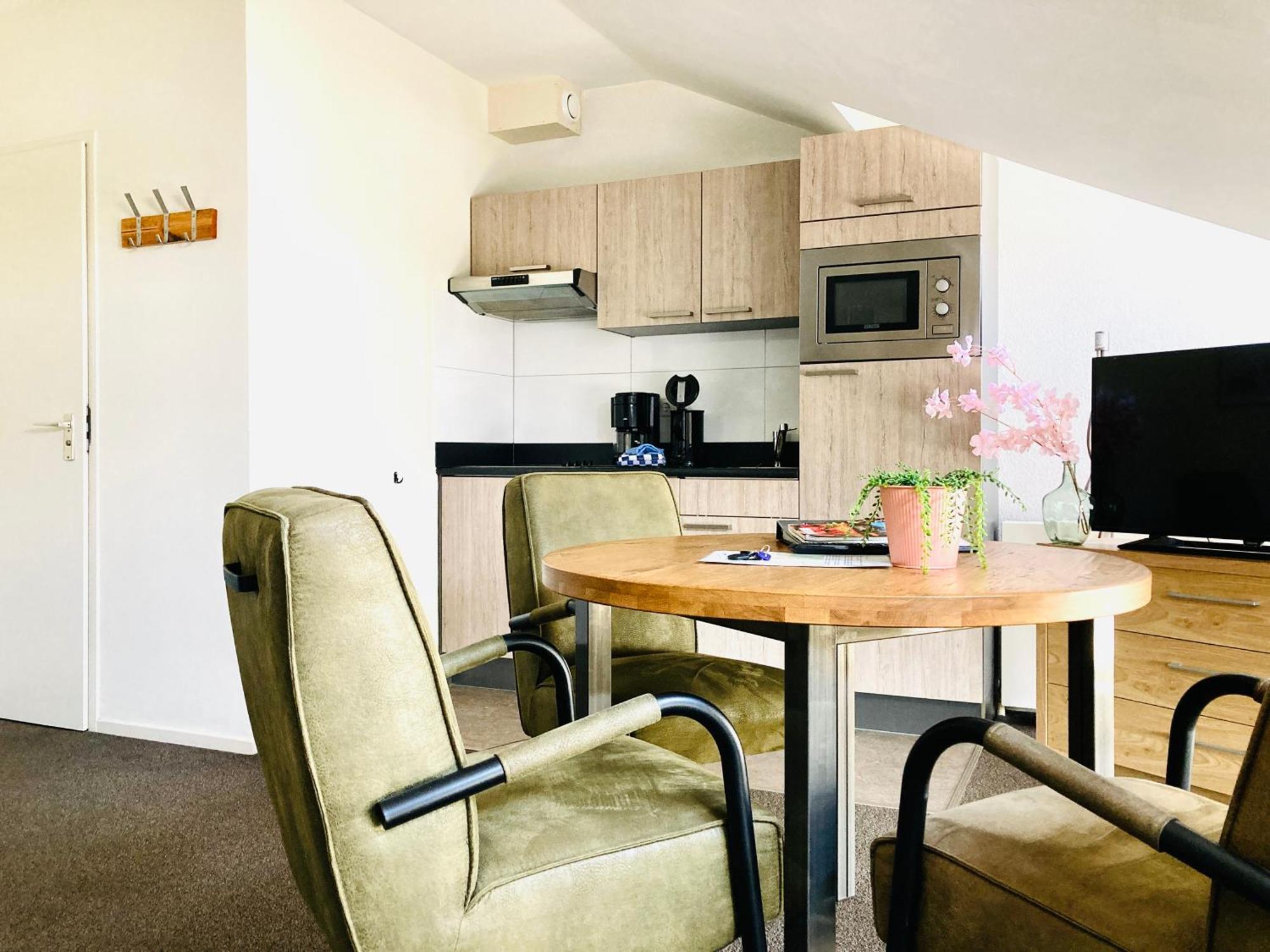 Nicolette Apartments 카트베이크안제이 객실 사진