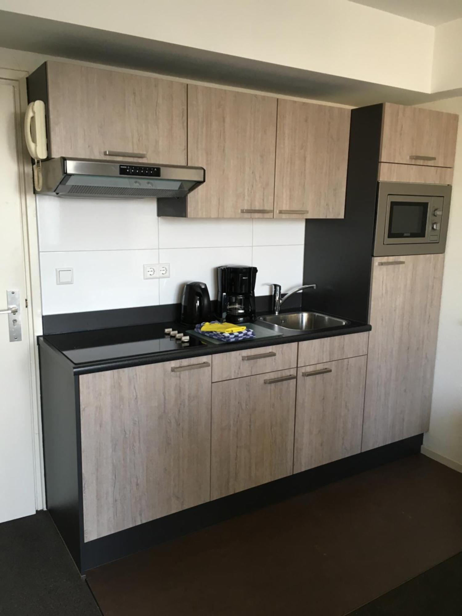 Nicolette Apartments 카트베이크안제이 외부 사진